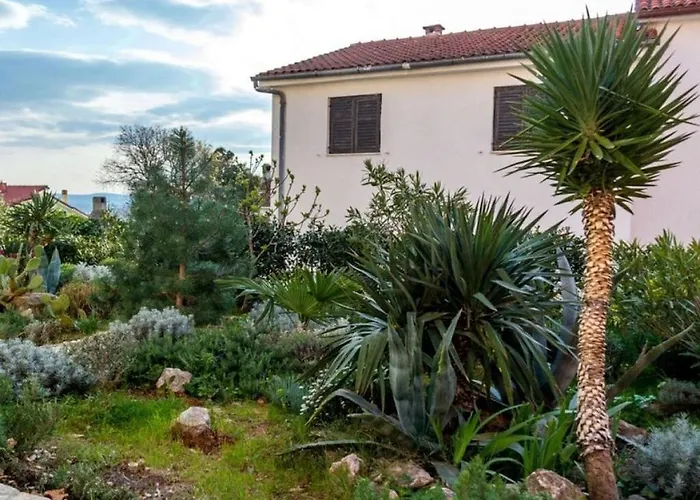 With 1 Bedroom * Njivice