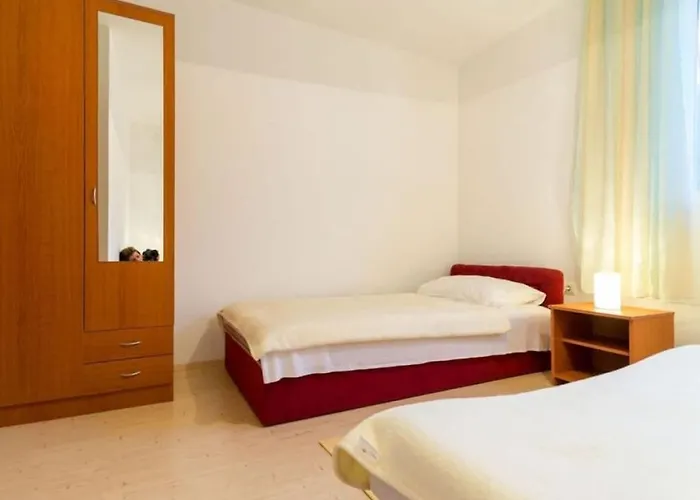 With 1 Bedroom Prázdninový dům Njivice